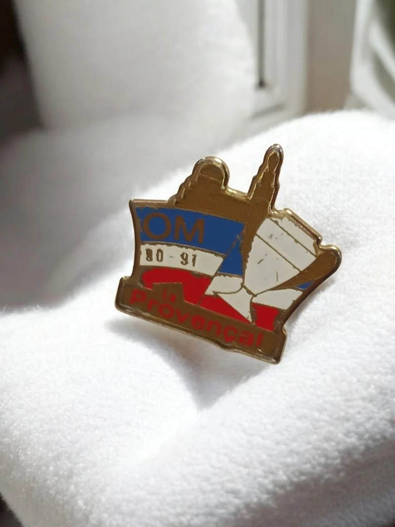 Pin's vintage OM 90-91 La Provençale badge rétro Olympique de Marseille football
