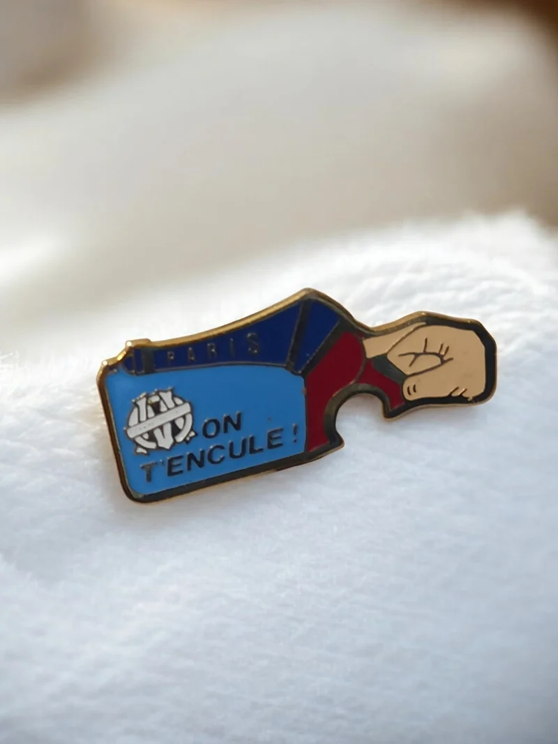 Pin's vintage PSG anti-OM Paris football rétro badge supporter années 90
