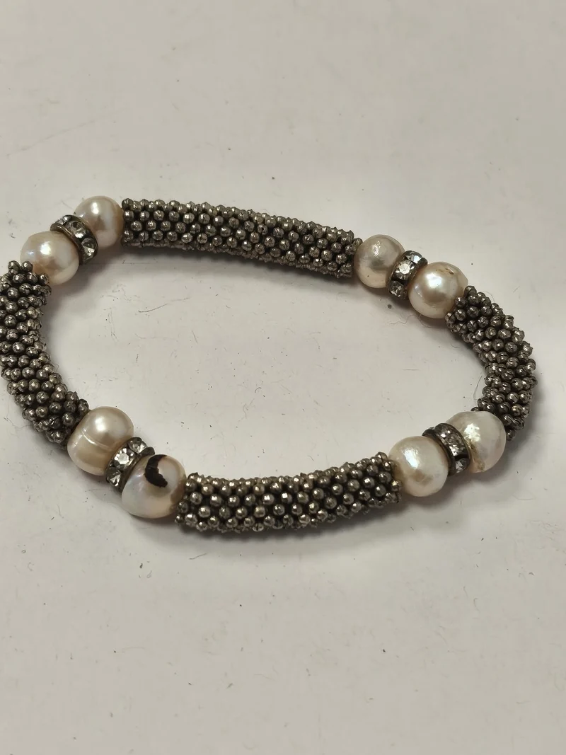 Bracelet rétro ancien fantaisie vintage pour collectionneur ou amateur d?objets