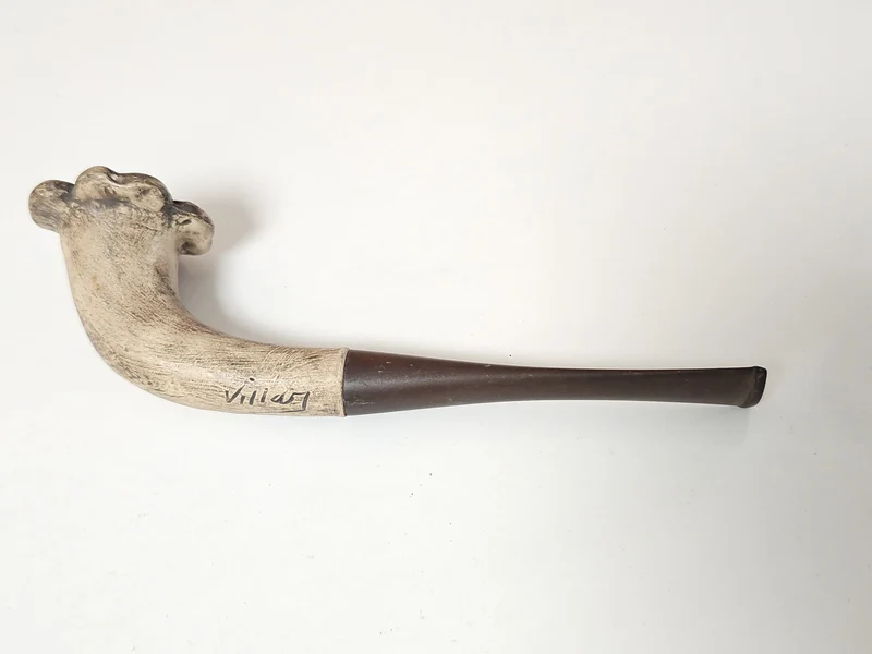 Pipe ancienne signée vintage pour collectionneur, objet rétro fumeur d?occasion