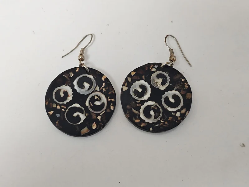 Paire de boucles d?oreilles rétro ancienne fantaisie vintage accessoire original