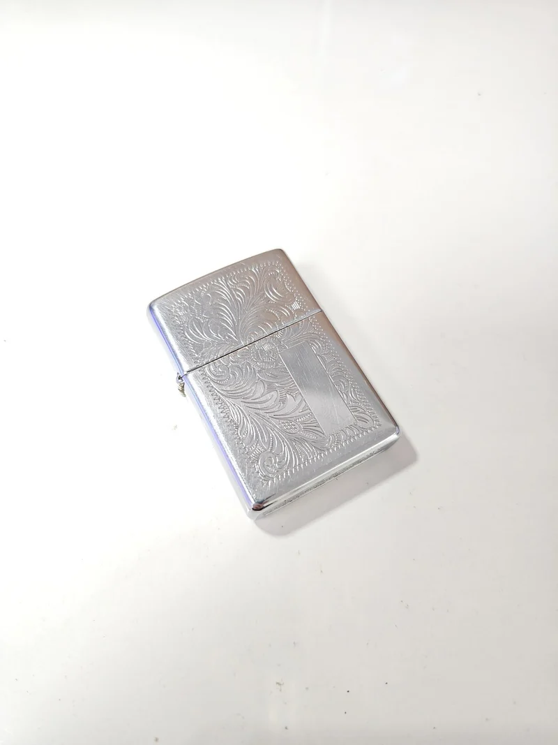 Briquet essence Zippo original, allume-feu portable, accessoire de poche fiable
