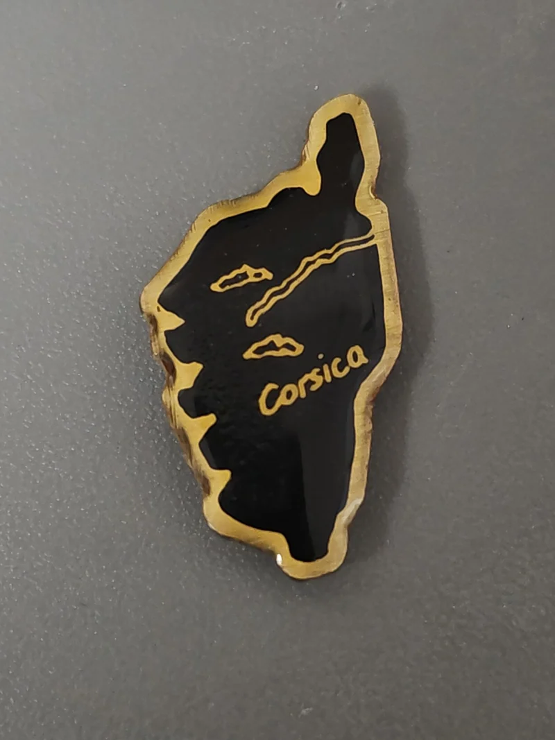 Pin's rétro ancien Corse Corsica collection souvenir vintage badge broche France