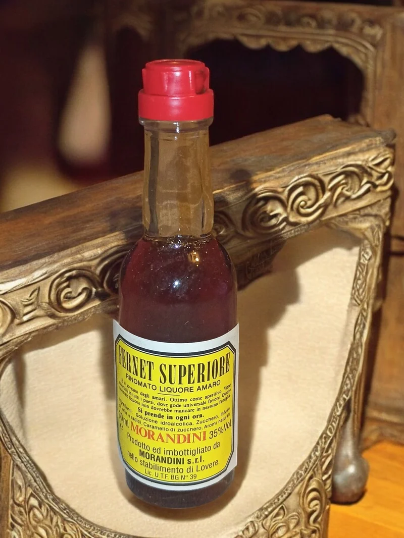 Mignonette Fernet Morandini Superiore vintage, liqueur amaro rare, bouchon rouge