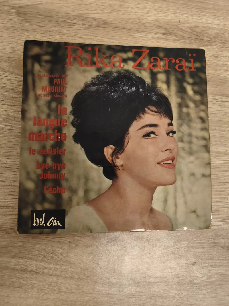Vinyle 45T Rika Zaraï Paul Mauriat Bel Air pochette photo titres visibles (Ref 4