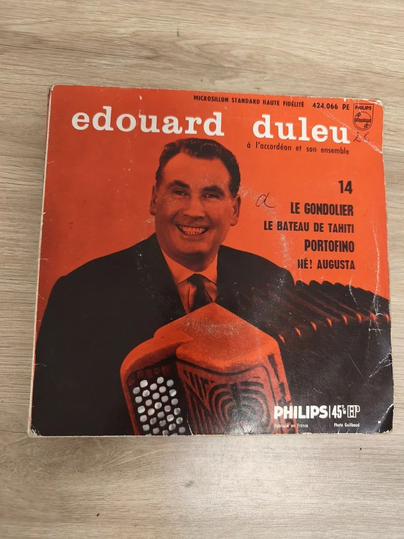 Vinyle 45 tours Edouard Duleu Philips ? Accordéon, pochette rouge, 4 titres