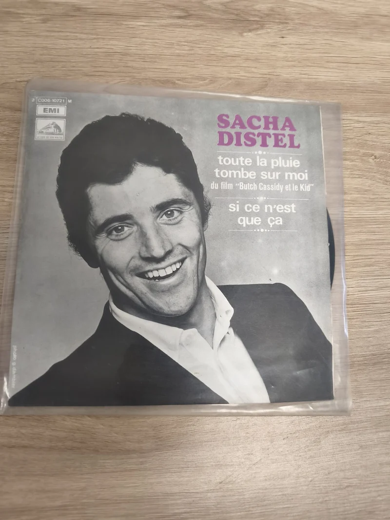 Sacha Distel 45T Toute la pluie tombe sur moi / Si ce n'est que ça EMI pochette