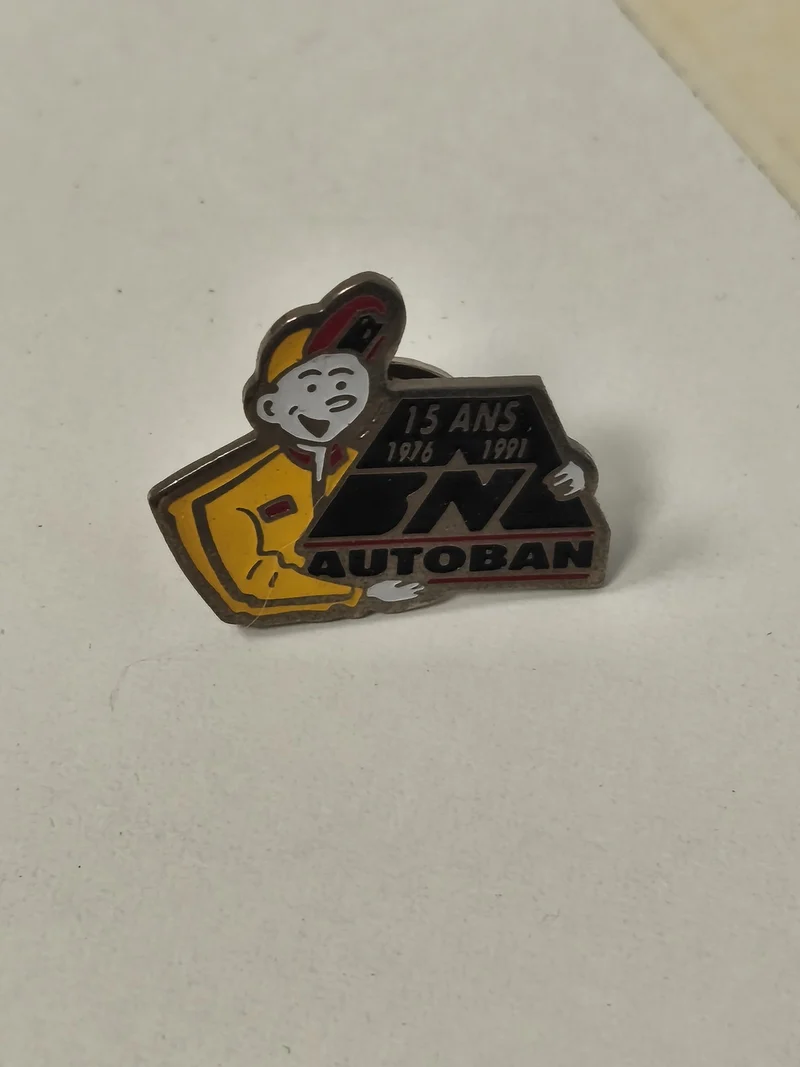 Pin's ancien rétro Autoban badge collection vintage objet publicitaire rare