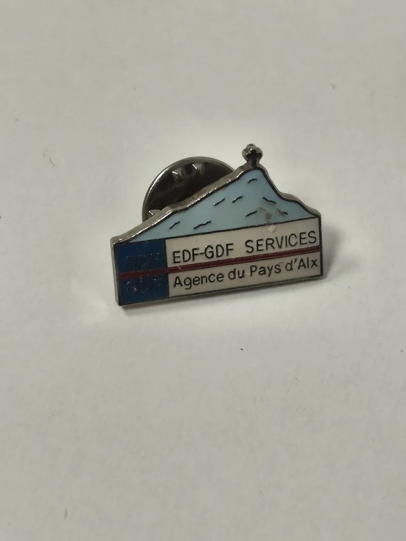 Pin's vintage ancien EDF, badge rétro électricité, collection objet publicitaire