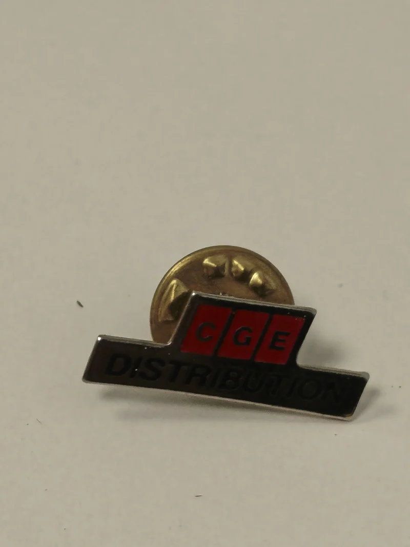 Pin's ancien CGE vintage rétro, badge de collection années 80 rare collector