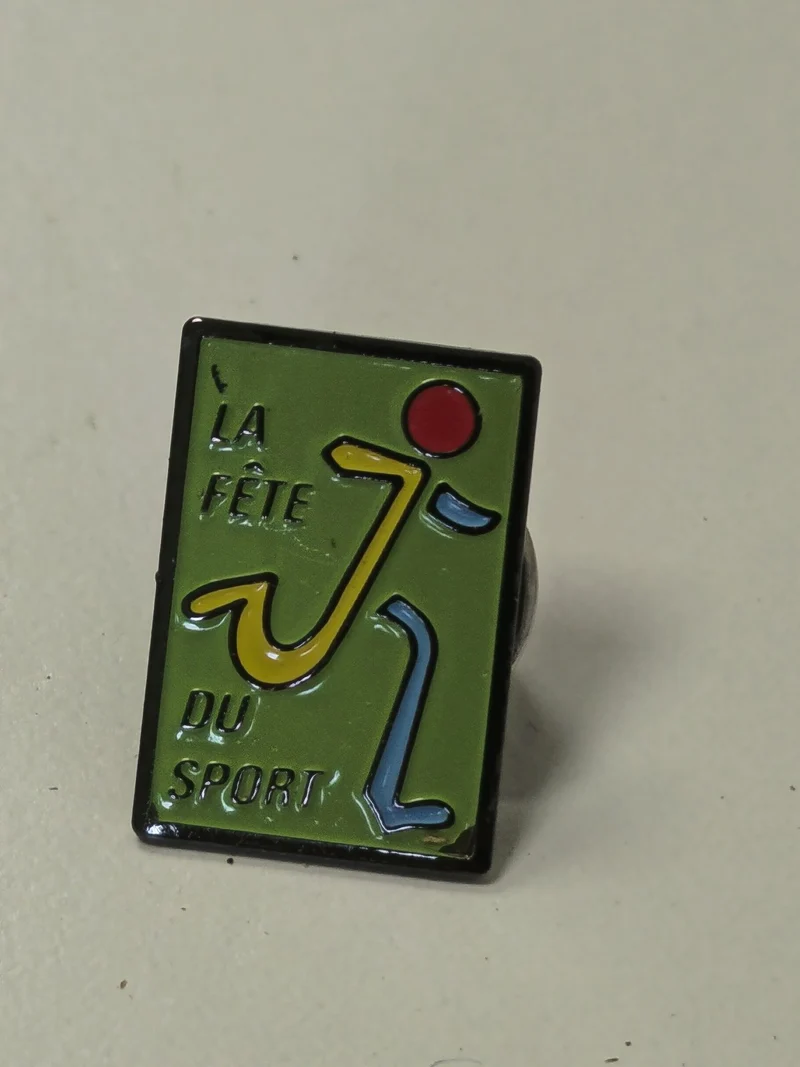 Pin's ancien vintage La Fête du Sport ? badge rétro collection années 90 événeme