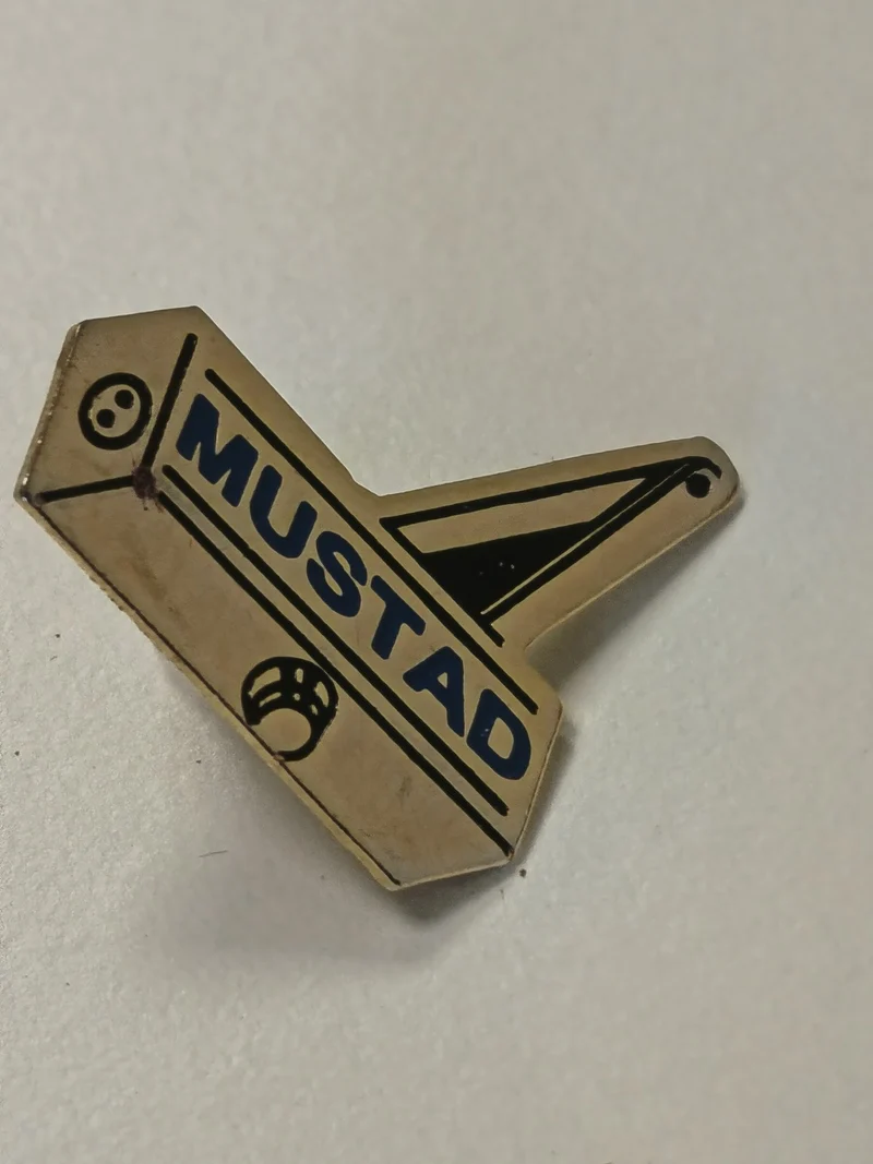 Pin's ancien moutarde vintage rétro collection badge publicitaire rare