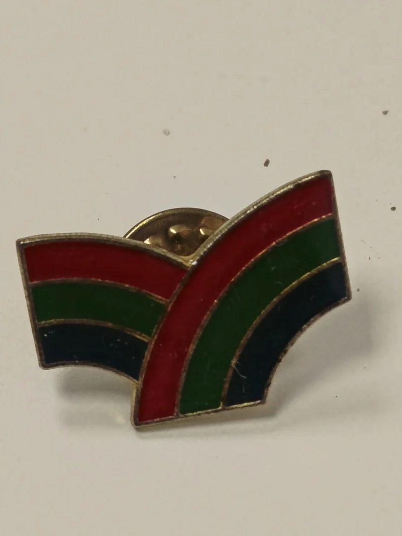 Vintage pin's ancien pour collectionneur rétro ? Badge original années passées