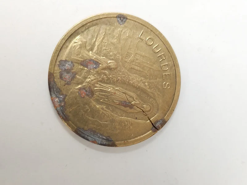 Pièce commémorative Lourdes souvenir religieux France authenticité garantie