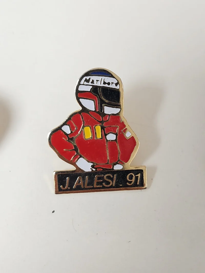 Pin's ancien Alesi 91 rétro collection F1 Formule 1 vintage rare automobilia