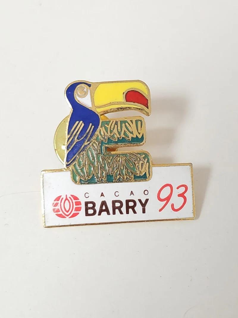 Pin's rétro ancien Cacao Barry collection publicitaire vintage France badge rare