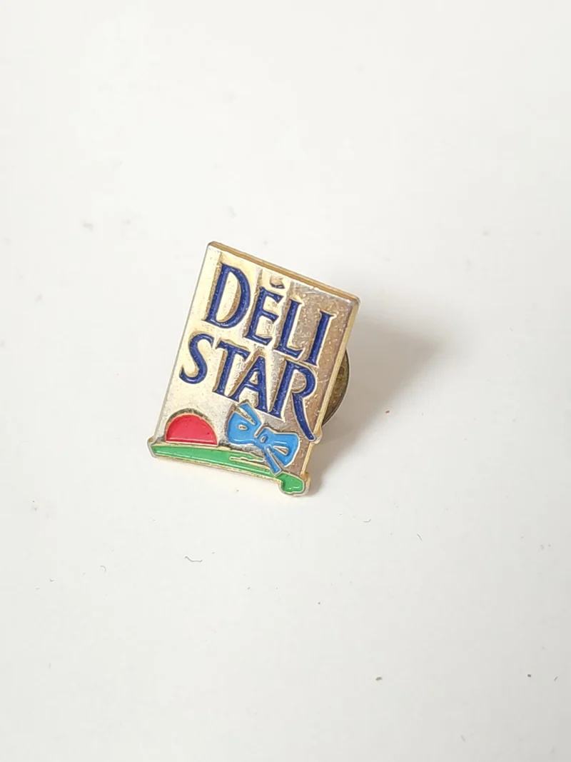 Pin's rétro ancien Deli Star, badge vintage collection années 80 90 rare