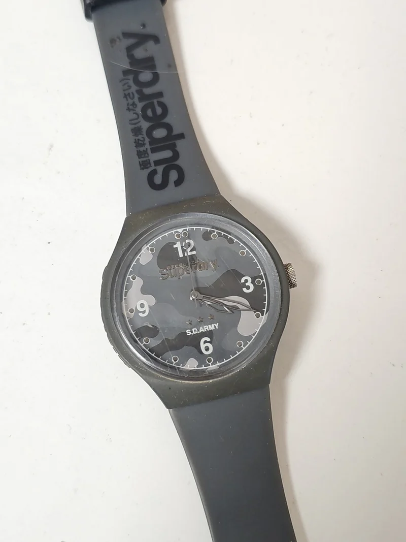 Montre pour homme Superdry authentique, design moderne, montre-bracelet occasion