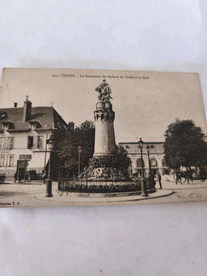 Carte postale vintage Troyes ancienne vue rétro collection France
