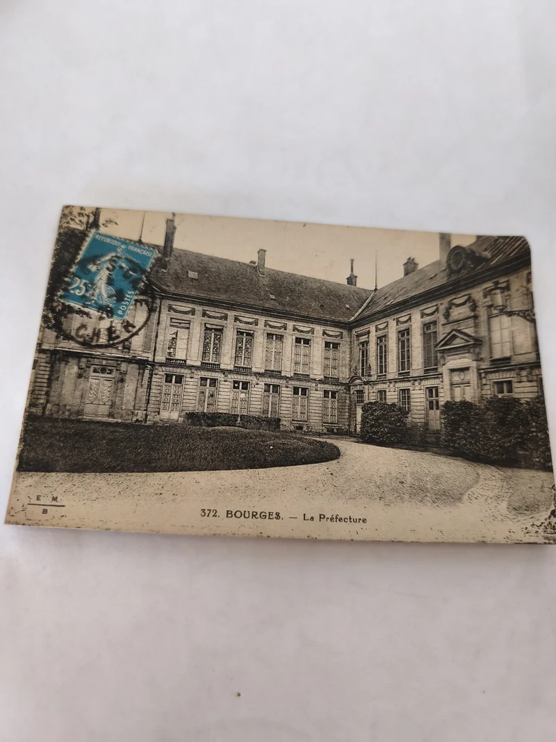 Carte postale ancienne vintage Bourges rétro collection France ville patrimoine