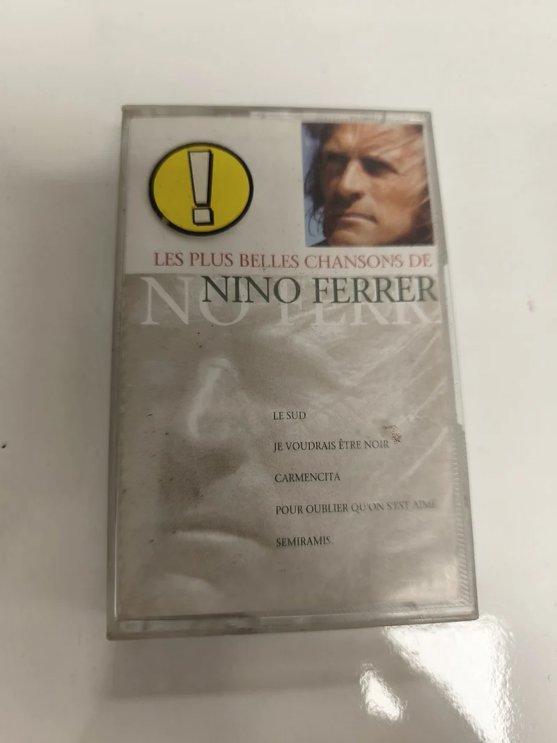 Cassette audio vintage Nino Ferrer K7 musique ancienne collection rétro années 7