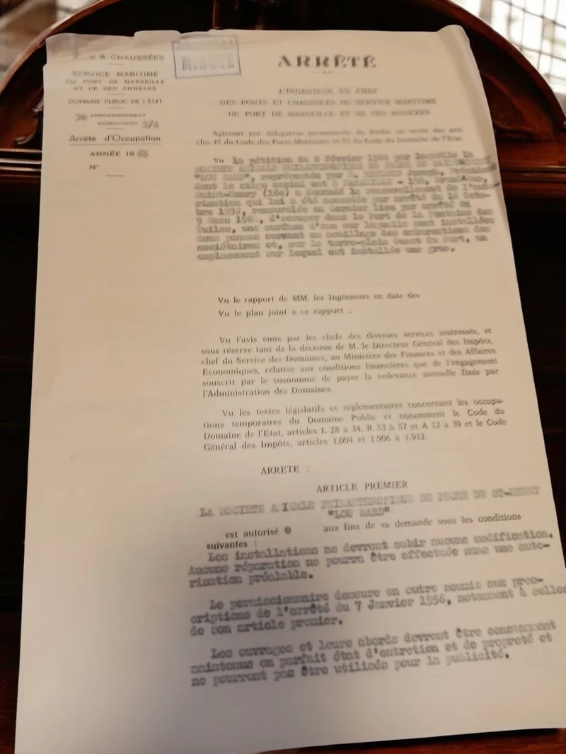 Document administratif ancien arrêté préfectoral Marseille années 50 vintage