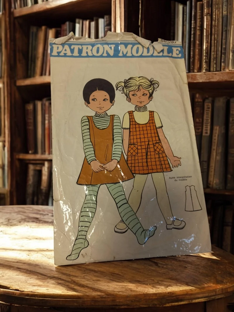 Patron de couture vintage enfant, modèle rétro robe fille, ancien patron