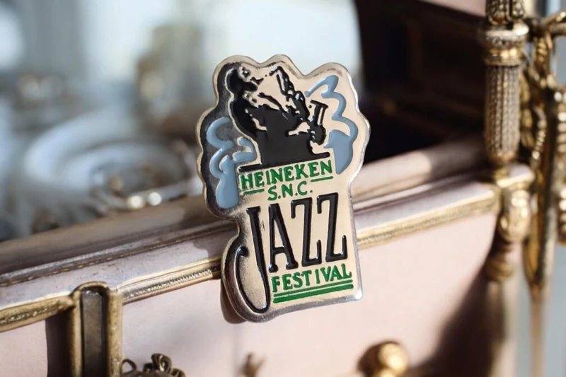 Pin's Heineken Jazz Festival vintage, badge émaillé, édition rare S.N.C.