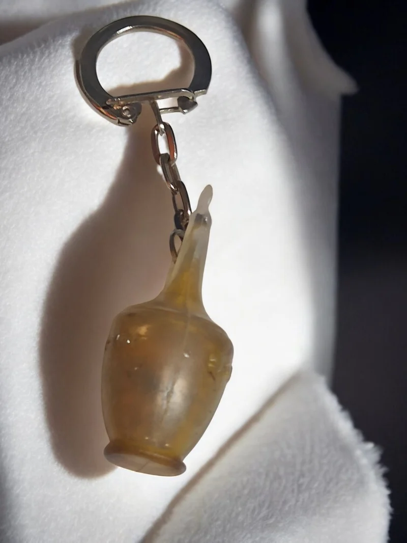 Porte-clés vintage amphore translucide rétro accessoire ancien déco