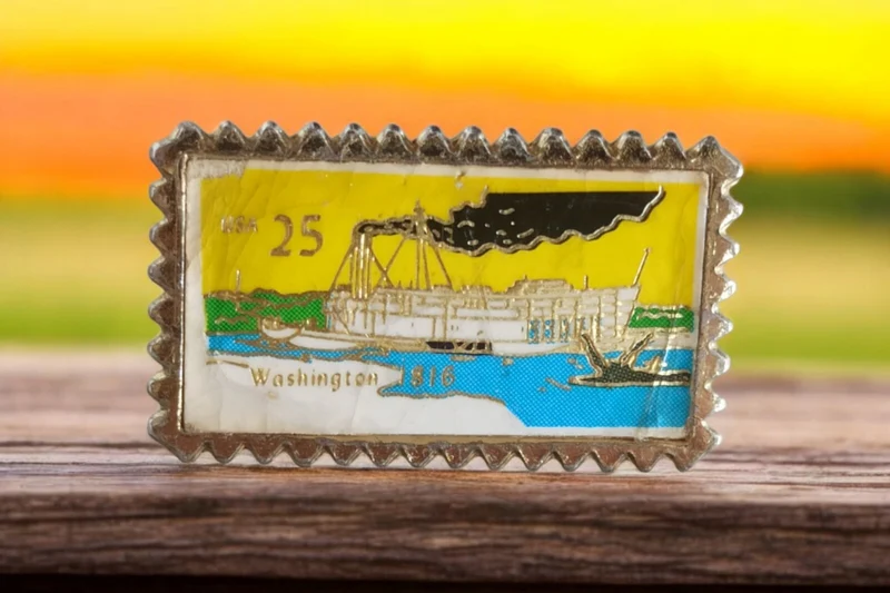 Pin's Vintage Washington USA - Souvenir Collector's Item