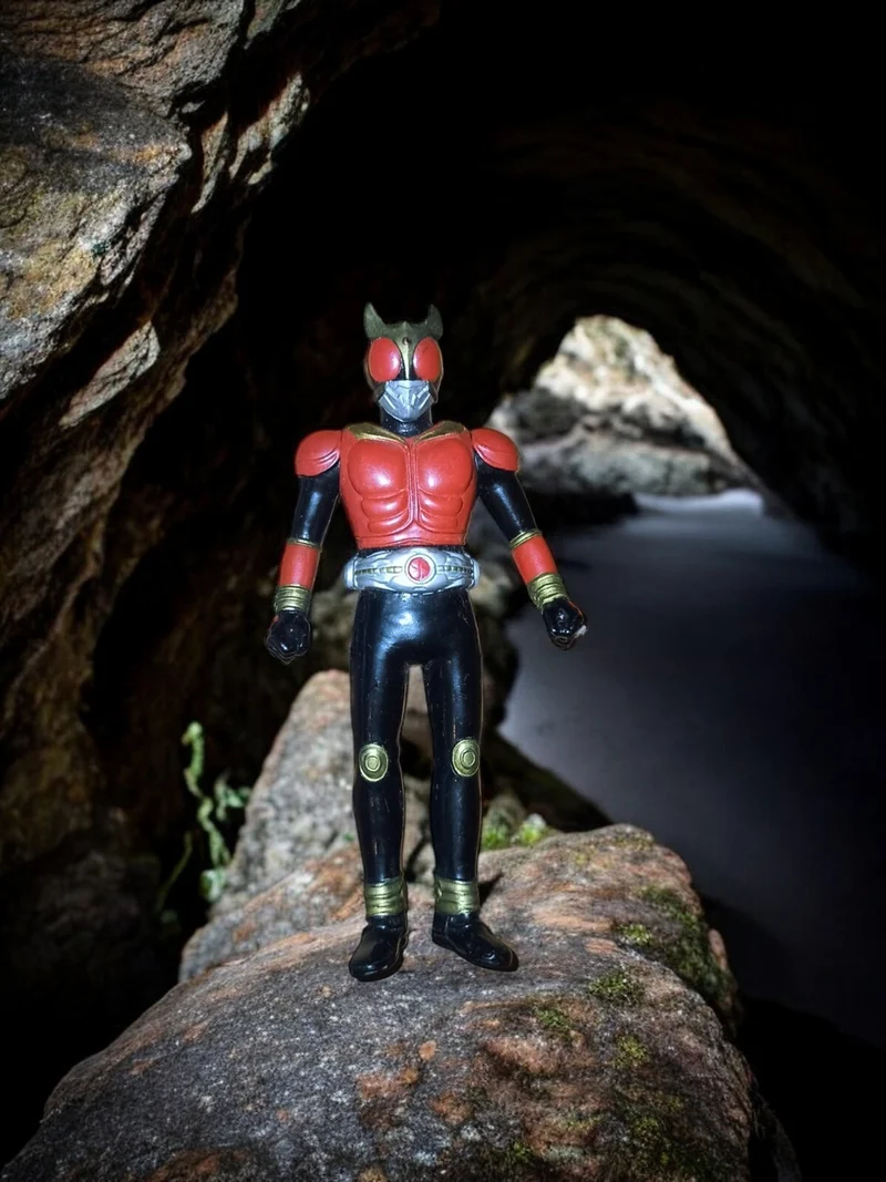 Figurine Bandai Kamen Rider Kuuga vintage rouge noir ? Rare, authentique, Japon