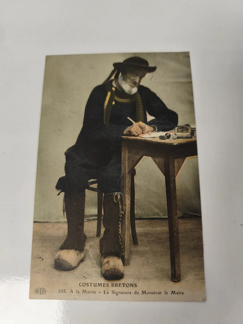 Carte postale vintage ancienne costumes traditionnels bretons Bretagne collectio