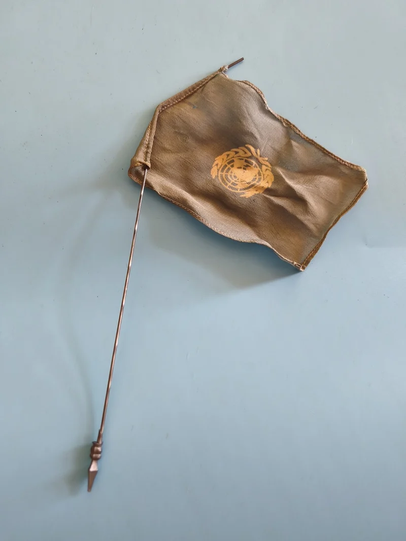 Vintage drapeau ancien Nations Unies petit format collection décoration rétro