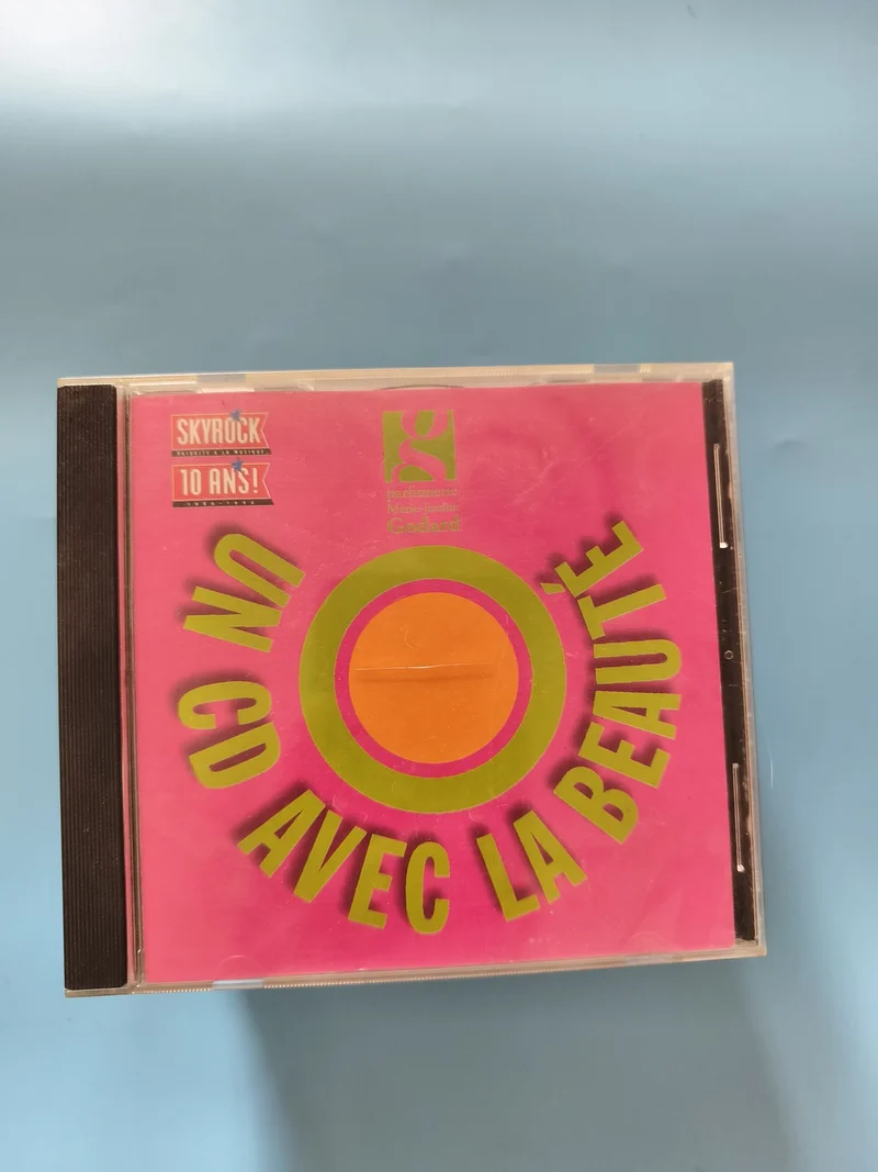 CD audio musique - Un disque sur le thème de la beauté, occasion, format standar