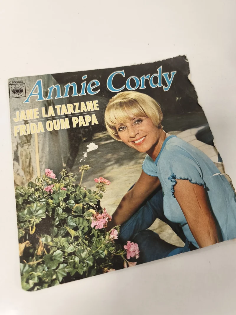 Vintage 45 tours Annie Cordy disque ancien rétro collection chanson française