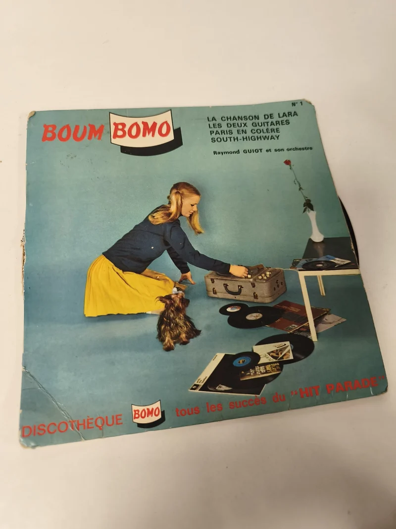 Vinyle 45 tours rétro Boum Bomo ancien disque collection musique vintage rare