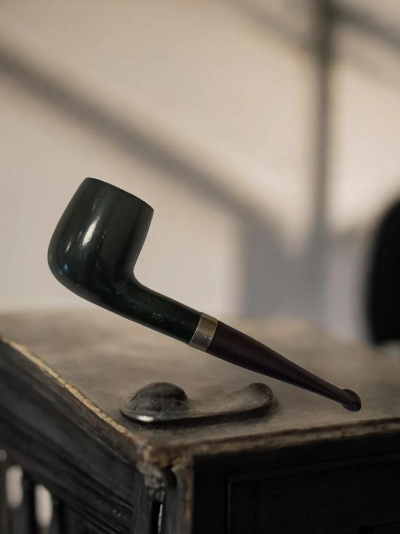 Pipe ancienne Butz Choquin vintage, foyer droit, finition sombre rétro