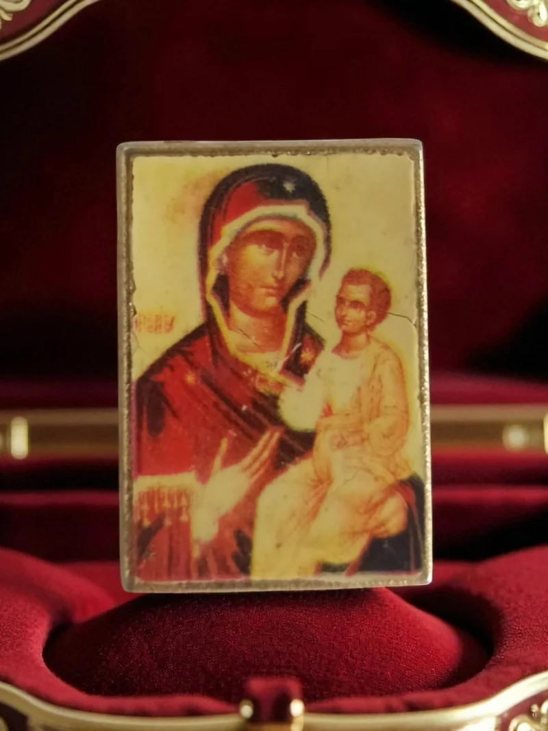 Pin's ancien religieux Vierge Marie icône rétro vintage décor émaillé