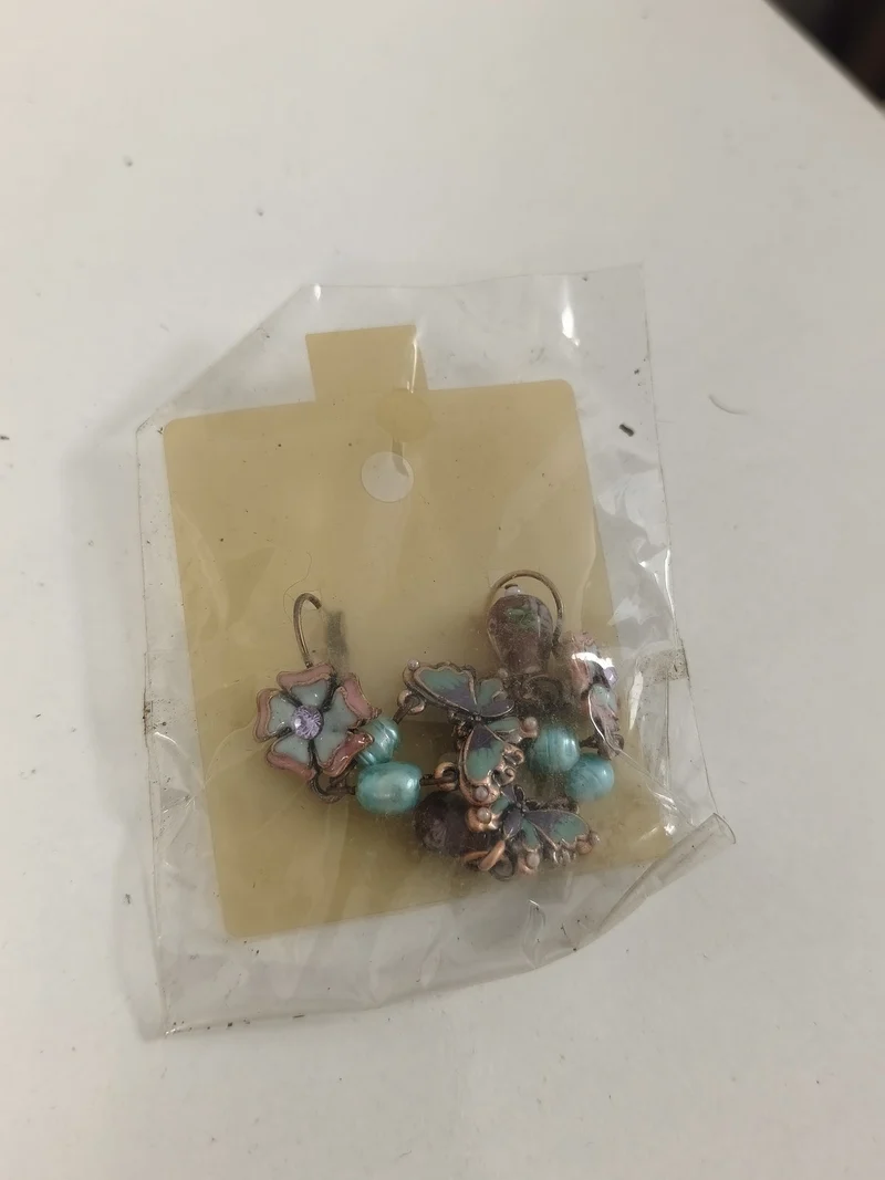 Paire de boucles d?oreilles rétro ancienne marque française, deadstock vintage