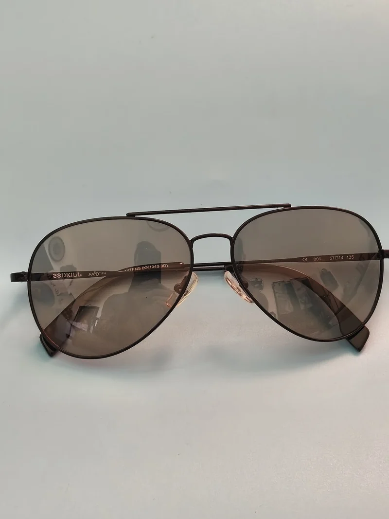 Paire de lunettes de soleil Kiss Kill, monture tendance, accessoire mode unisexe