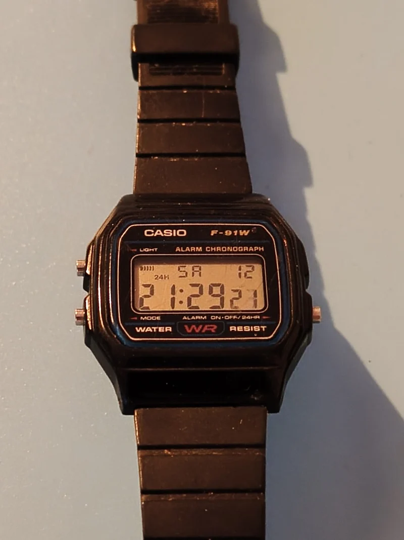 Casio F-91W Montre numérique mixte affichage LCD alarme chronomètre - Occasion