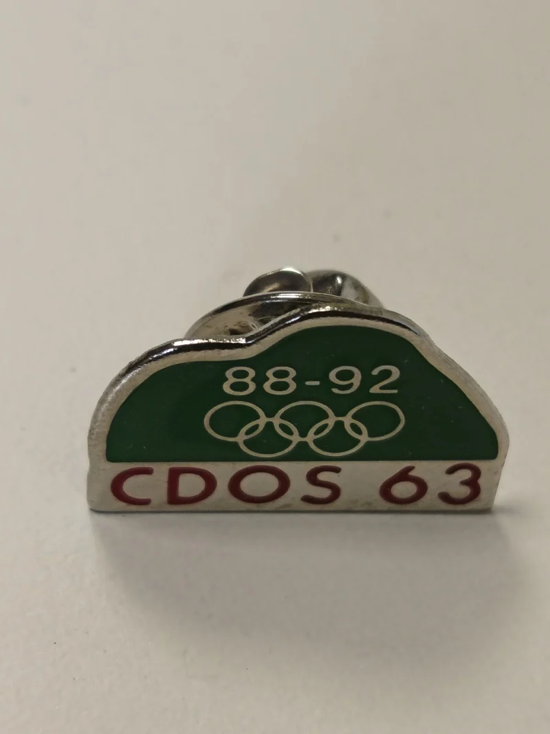 Pin's vintage CDOS ancien, badge rétro collection sport olympique rare occasion