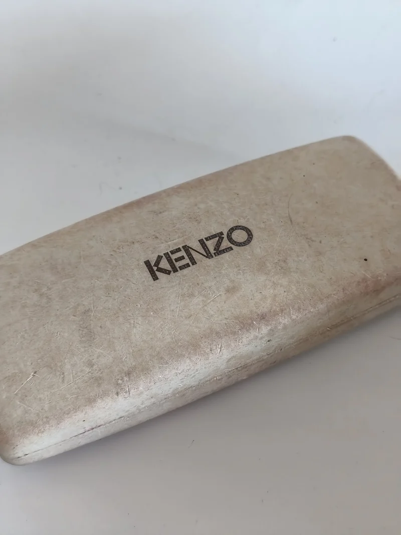 Etui lunettes de soleil Kenzo d'occasion, protection élégante accessoire origina