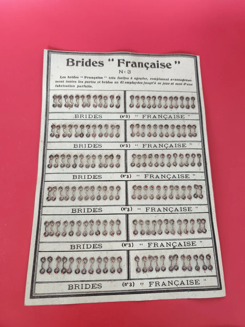 Lot vintage d?agrafes à ressort anciennes neuves ancienne manufacture française