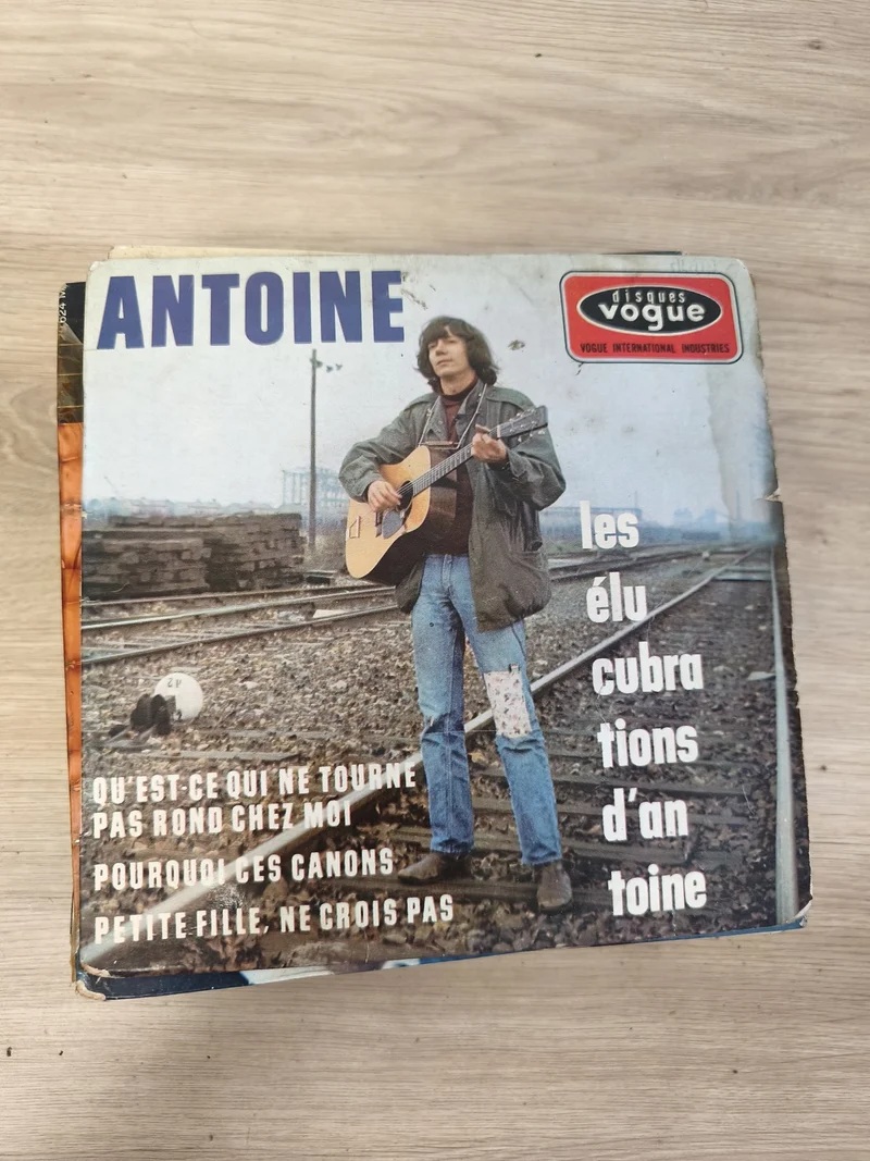 Vintage 45 tours Antoine Disques Vogue ? Les élucubrations, pochette photo guita