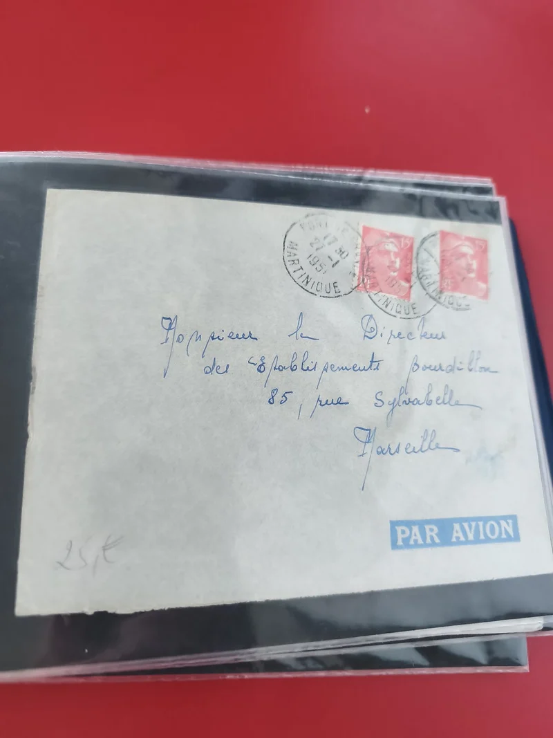 Ancienne enveloppe oblitérée 1951 Martinique timbres rouges Par Avion philatélie