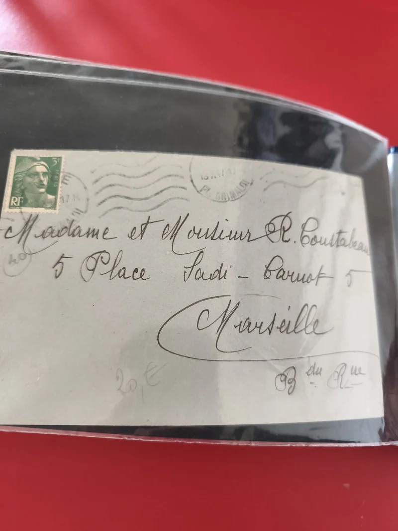 Ancienne enveloppe oblitérée philatélie, timbre Marianne vert, écriture manuscri