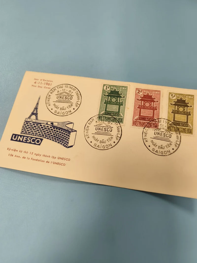 Ancienne enveloppe FDC Vietnam UNESCO 1961 timbres colorés Saigon philatélie