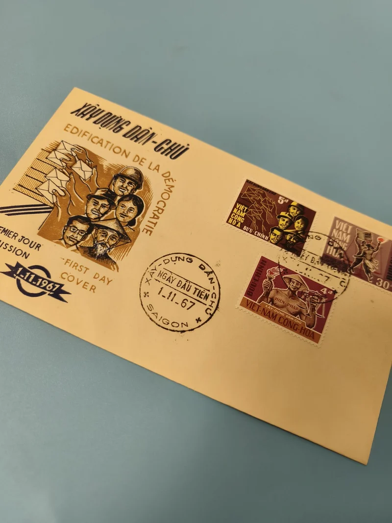 Enveloppe premier jour d?émission FDC Vietnam 1967 timbres illustrés démocratie