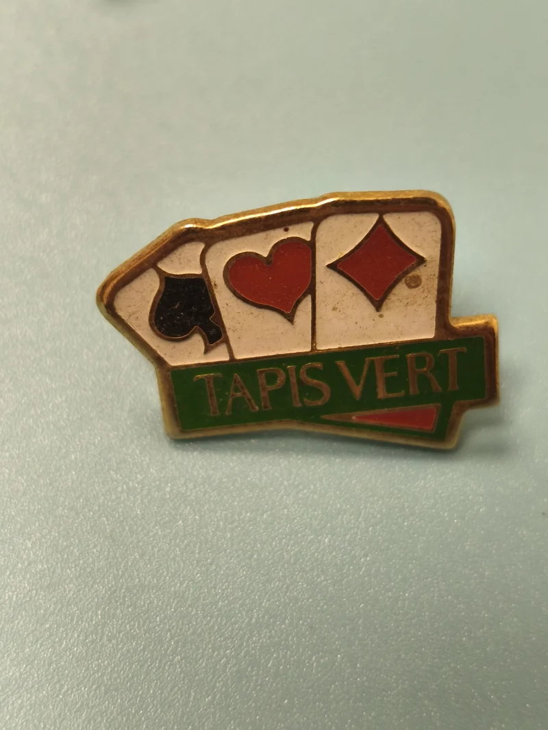 Vintage pin's Tapis Vert jeu de cartes ancien badge collection casino